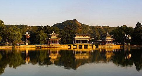 新《VR女友》主题歌《二人的未来》即将公开 女主角演唱